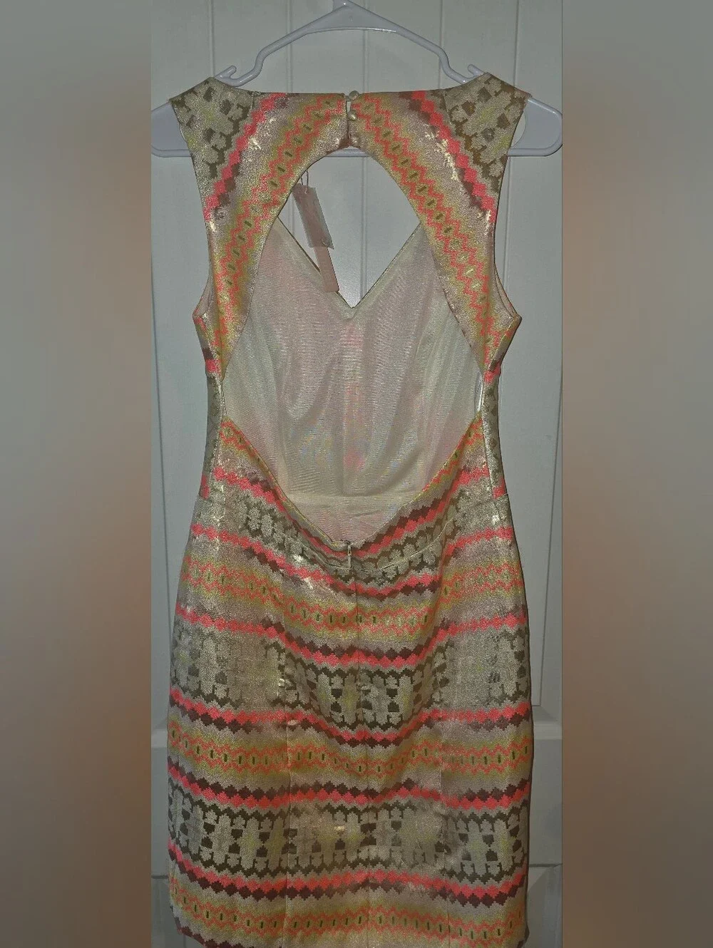 Minuet Gold Metallic Chevron Sheath Dress with Coral Accents NWT Medium